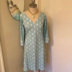 Elegant Blue and Green Patterned Dress